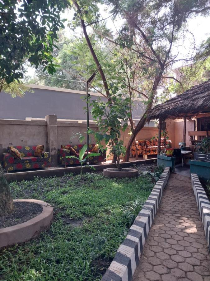 Green Garden Guest House Arusha Exteriör bild